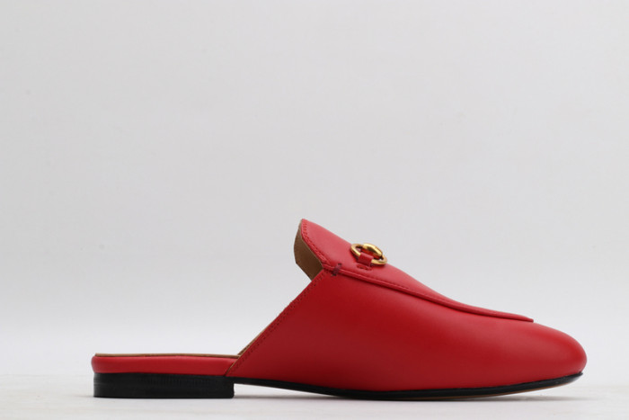 guc loafer