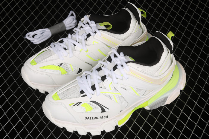 bl tess s. gomma trek low sneakers 051317