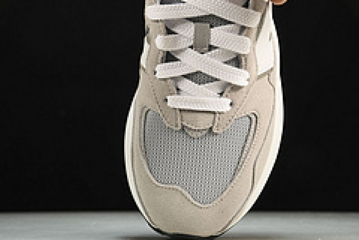 new balance 57/40 rain cloud m5740ca