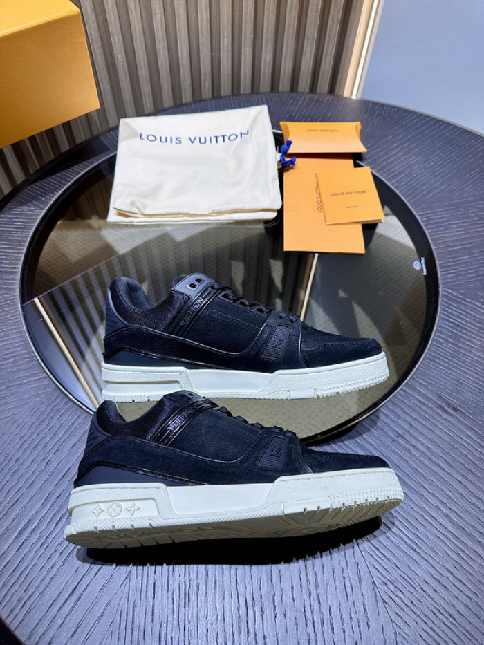 LOVT SNEAKER lv-192