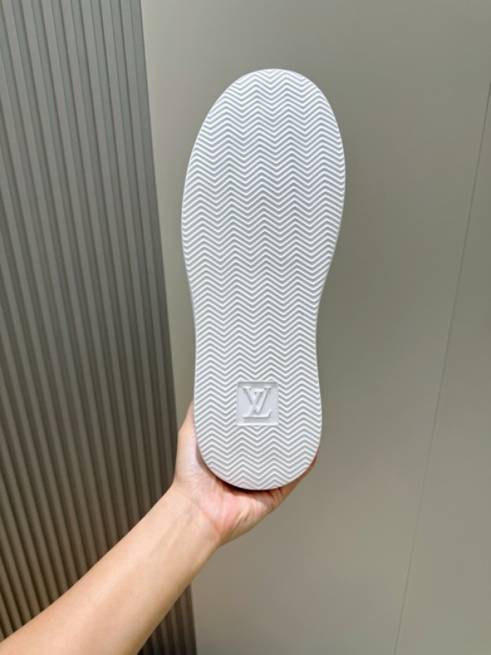 LOVT SNEAKER lv-476