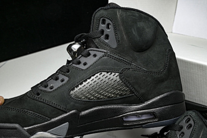 Air Jordan 5 Retro "Black Cat" FZ2239-001