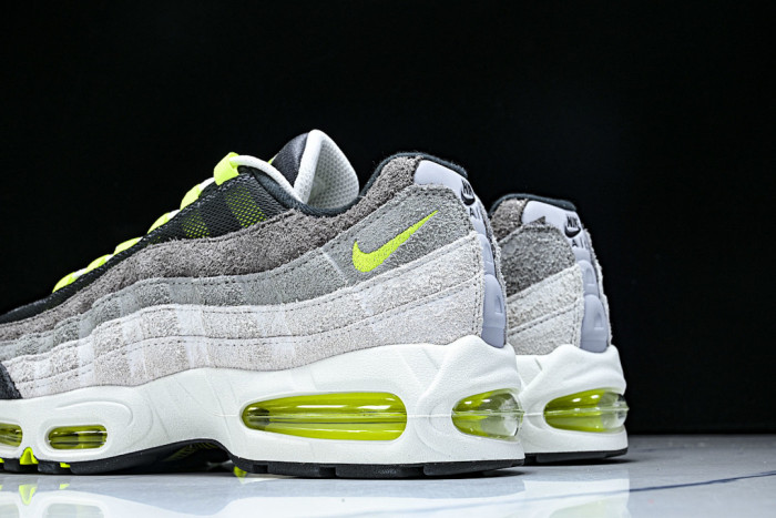 Nike Air Max 95 OG Reverse Gradient Neon HM4738 001