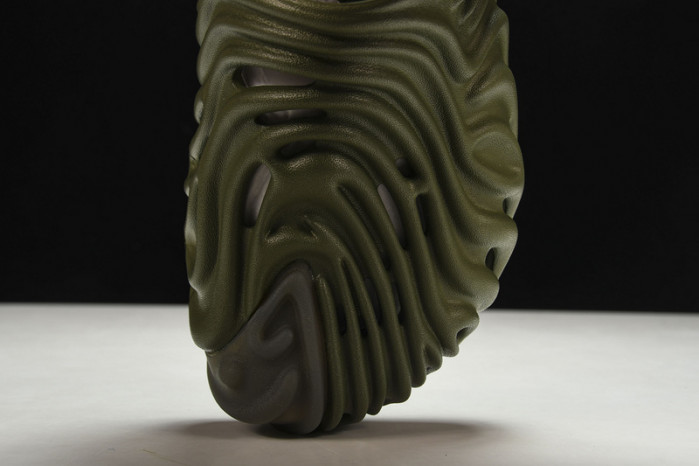 Cr0c5 Pollex Clog by Salehe Bembury Cucumber CP-3