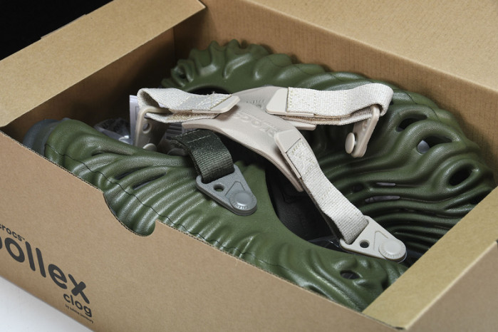 Cr0c5 Pollex Clog by Salehe Bembury Cucumber CP-3