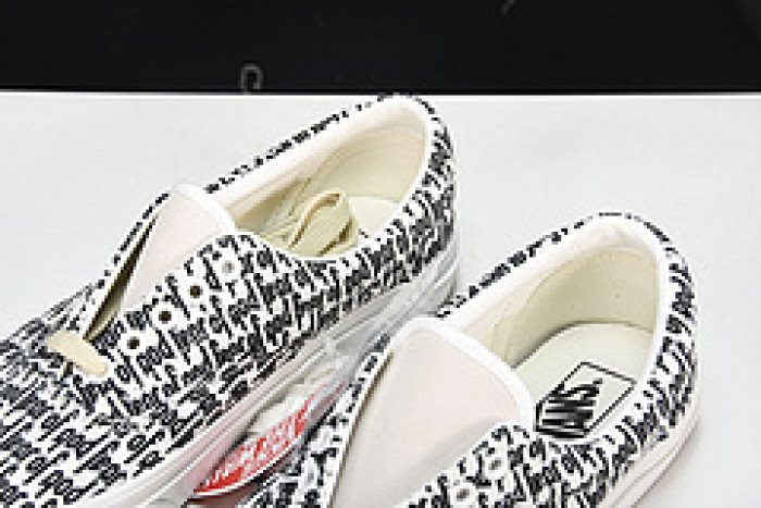 comme des garcons x authentic