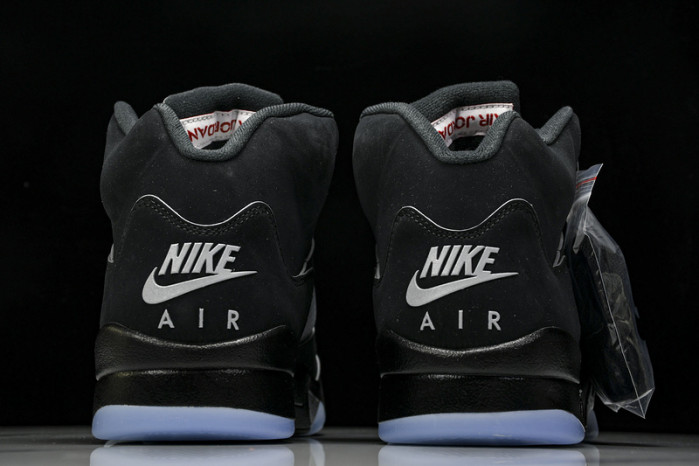(2025) Air Jordan 5 “Black Metallic Reimagined” HF3975-001