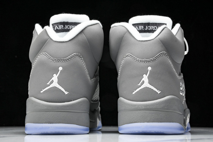 (2011) Jordan 5 Retro 
