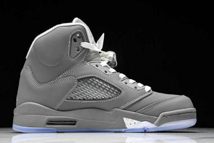 (2011) Jordan 5 Retro 