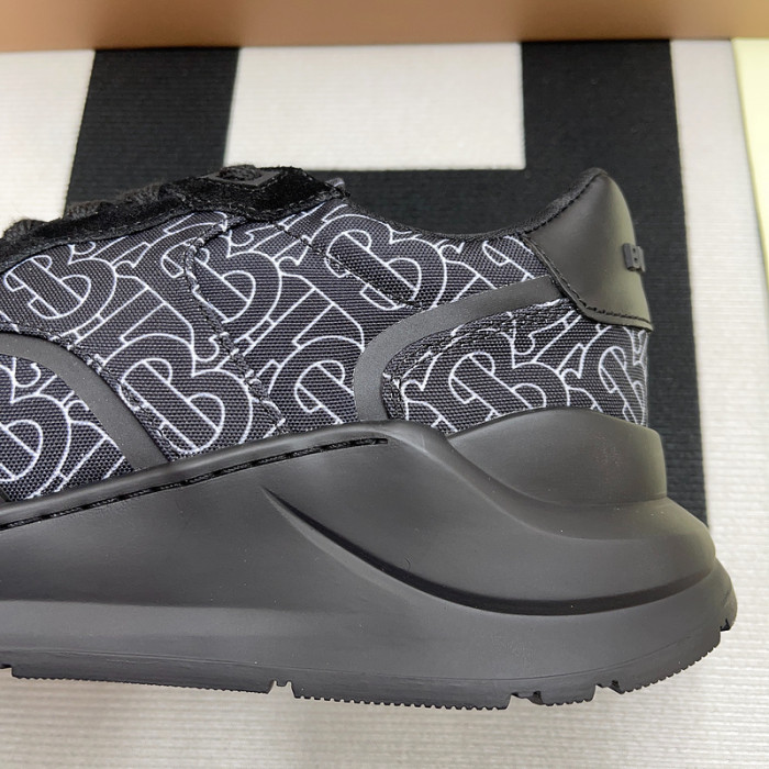 BUBERY SNEAKER
