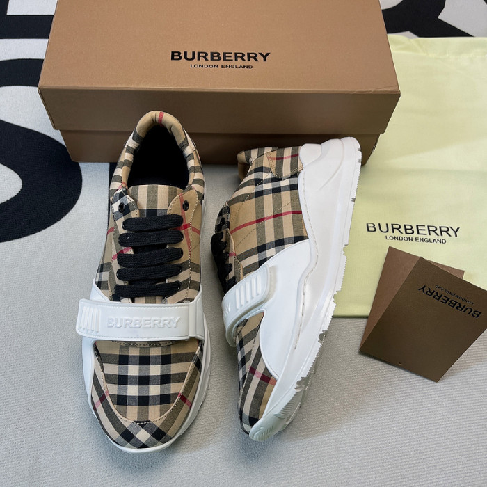 BUBERY SNEAKER