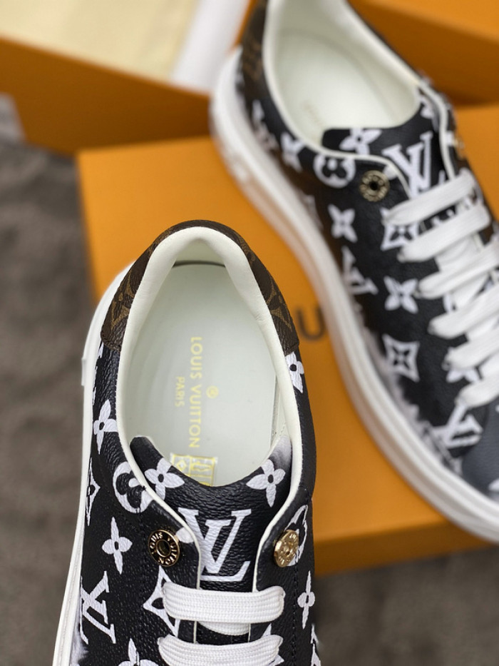 lovt sneaker