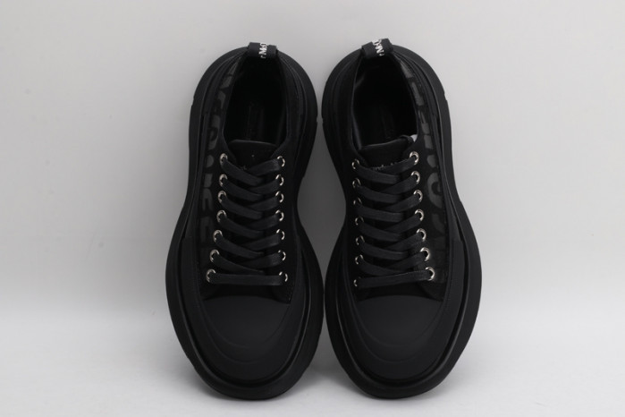 alex mcqu sneakers 112623