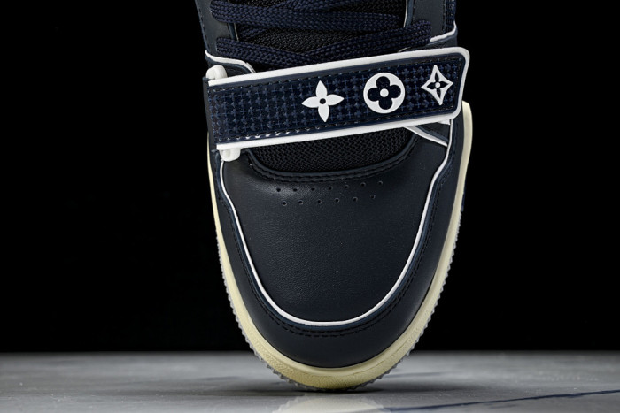 LOVT SNEAKER lv-566