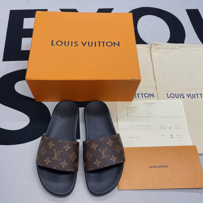 lovt sandal