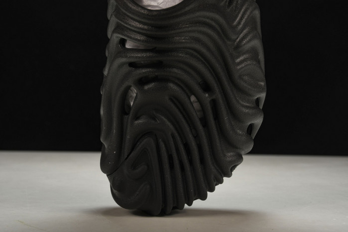Cr0c5 Pollex Clog by Salehe Bembury Stratus CP-4