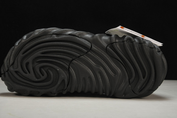 Cr0c5 Pollex Clog by Salehe Bembury Stratus CP-4