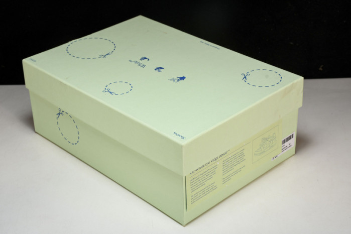 of sneakers ow-13