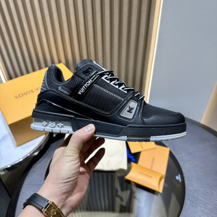 LOVT SNEAKER lv-219
