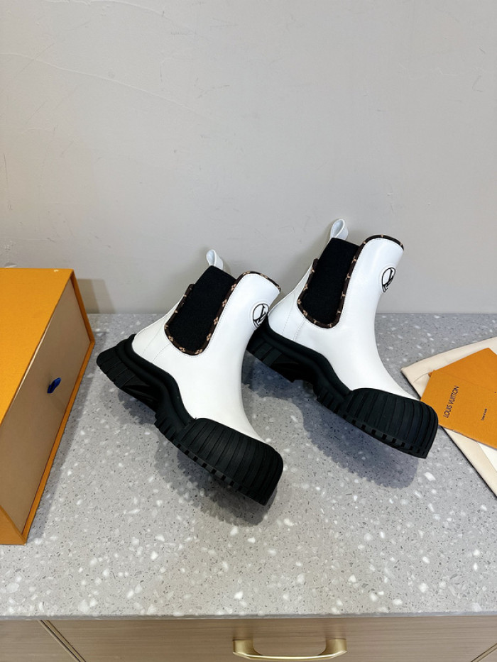 LOVT BOOTS L0-35
