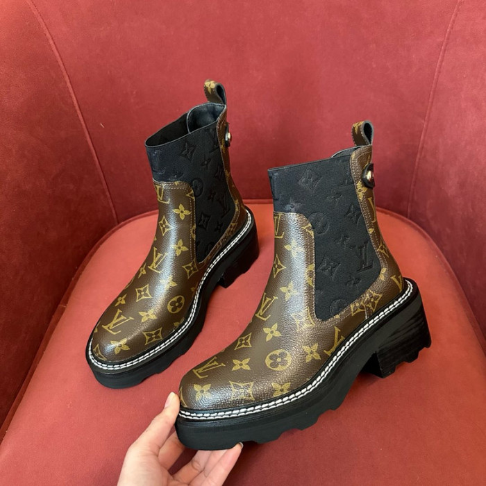 LOVT BOOTS L0-39