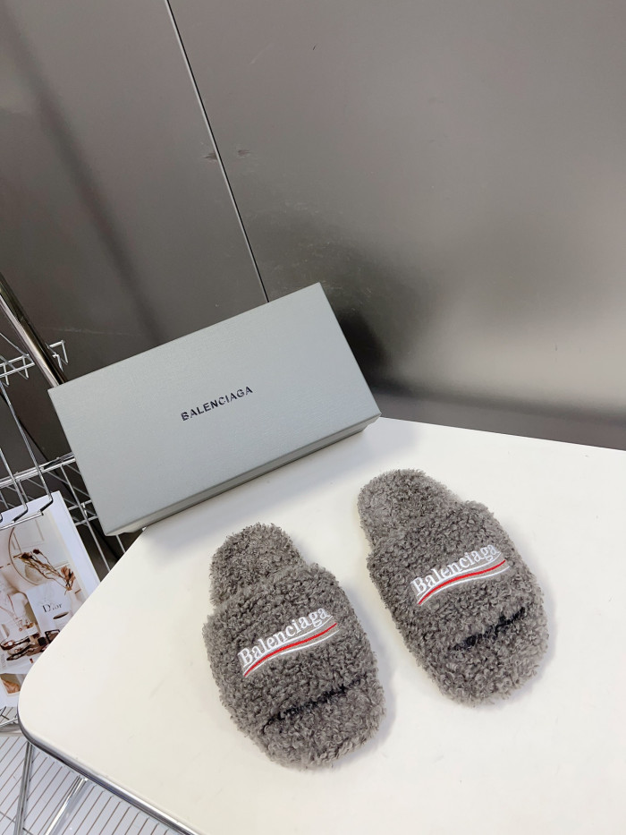 BL SLIPPERS 2307180