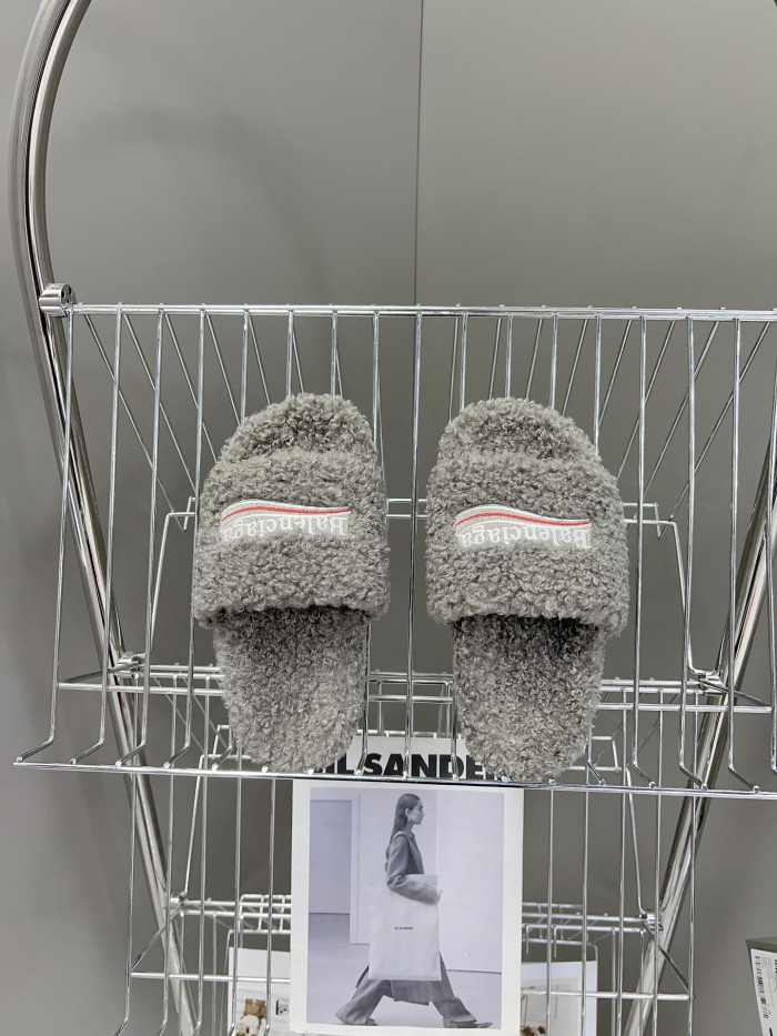 BL SLIPPERS 2307180