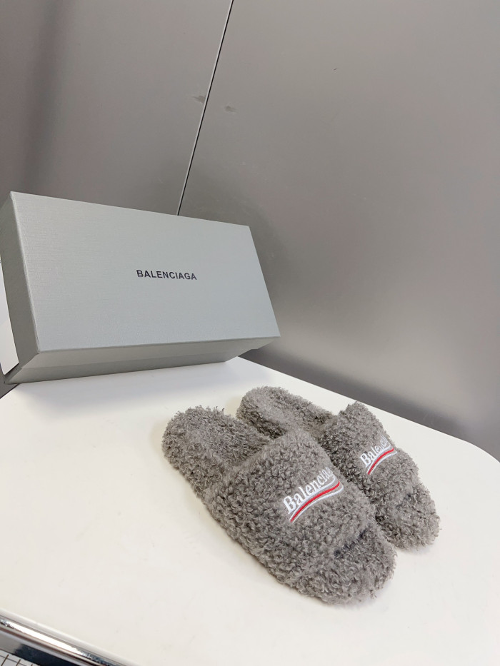 BL SLIPPERS 2307180