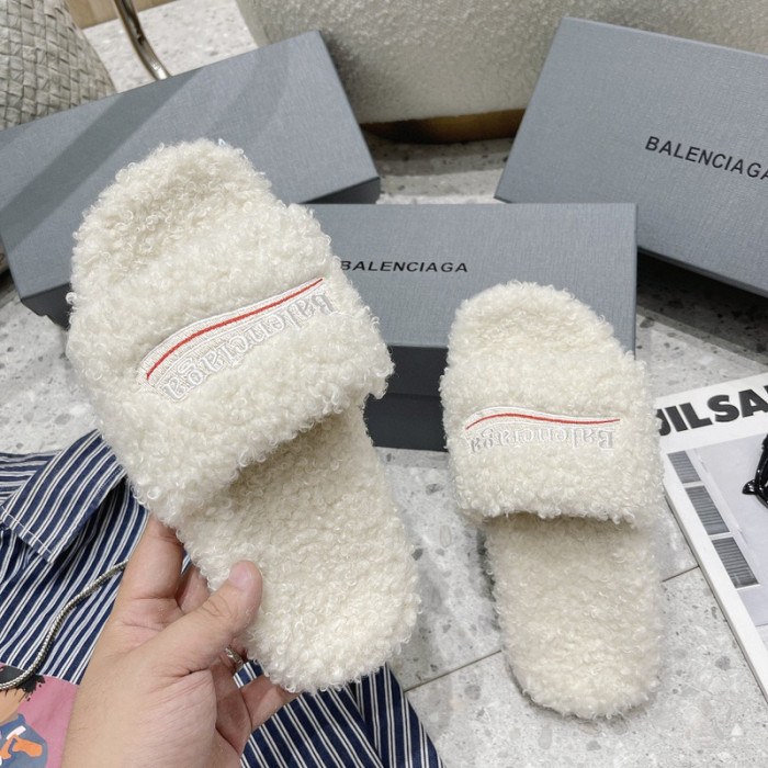 BL SLIPPERS
