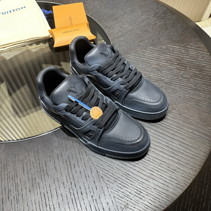 LOVT SNEAKER lv-258