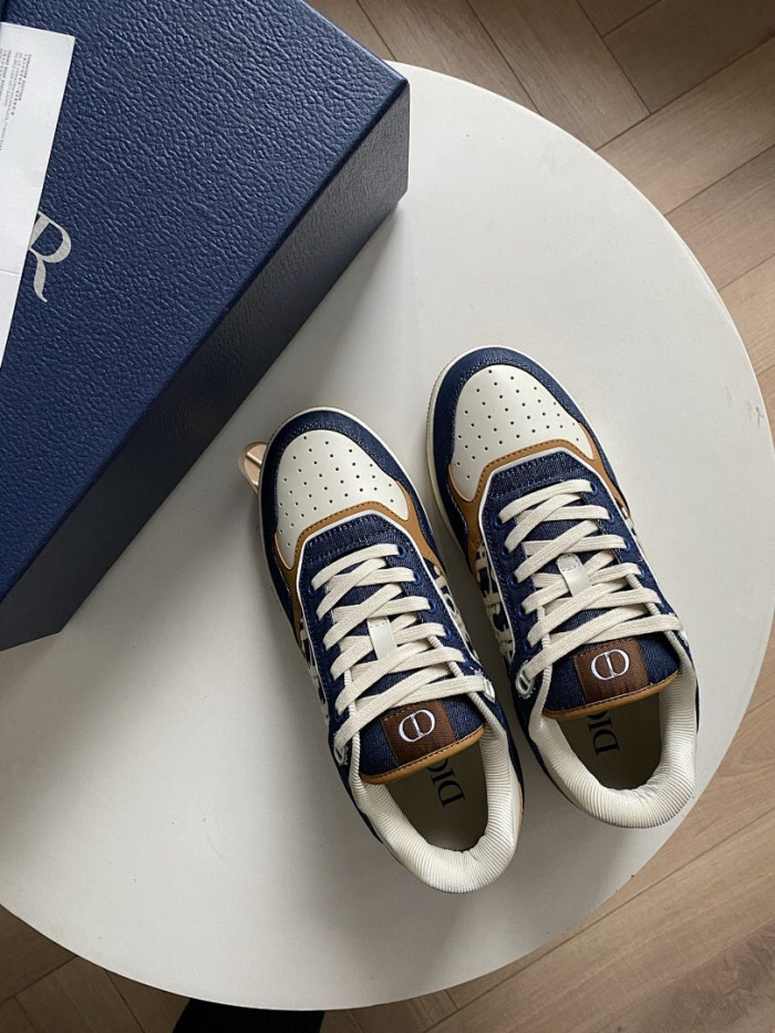DR B27 LOW-TOP SNEAKERS DR-204