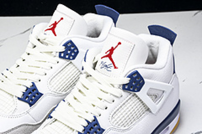 Nike SB x Air Jordan 4 “Navy” DR5415-100