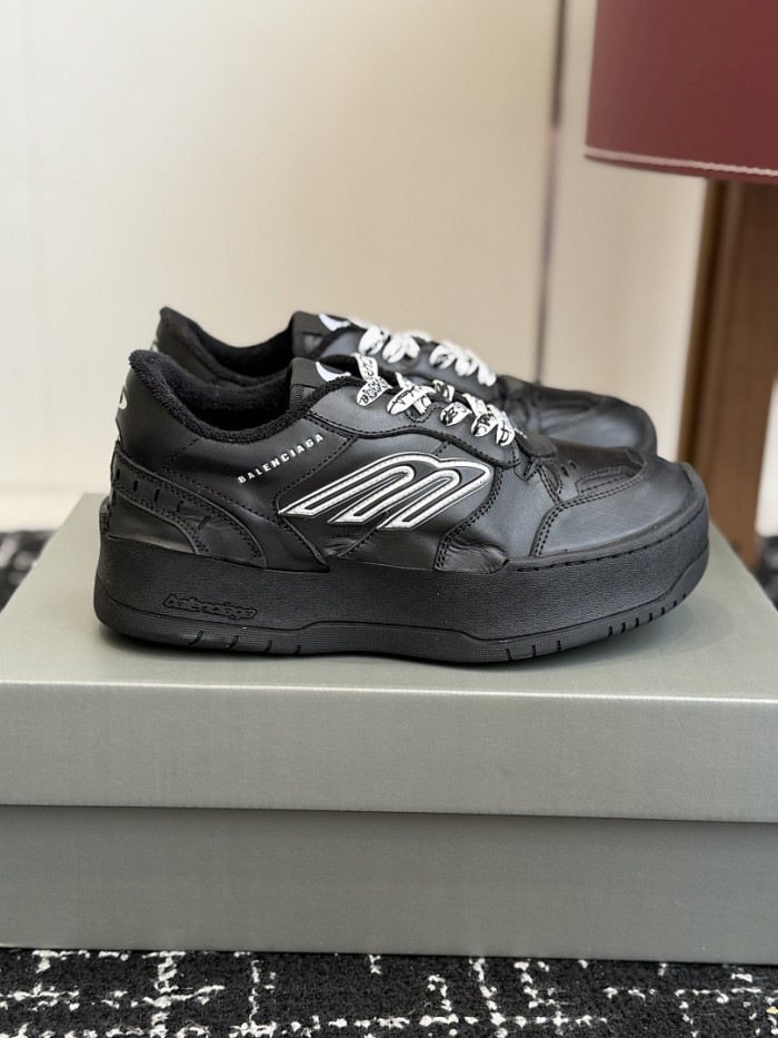 BL Hamptons Worn-Out BHW-18