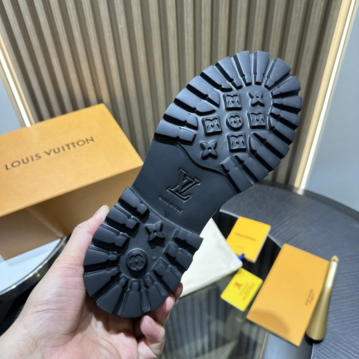 LOVT SNEAKER lv-597