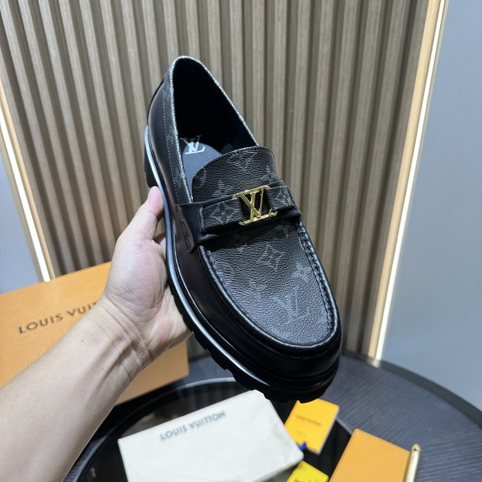 LOVT SNEAKER lv-598