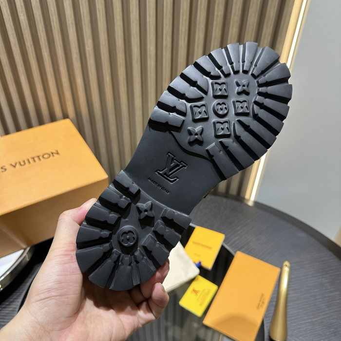 LOVT SNEAKER lv-601