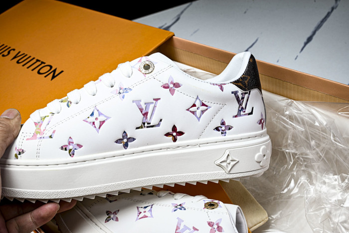 LOVT SNEAKER LV-608