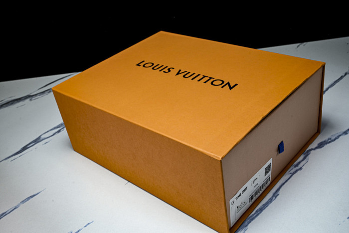 LOVT SNEAKER LV-608