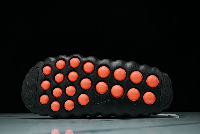 Nike Mind 001 