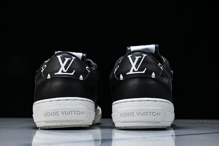 LOVT SNEAKER LV-604