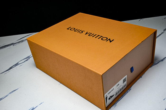 LOVT SNEAKER LV-604