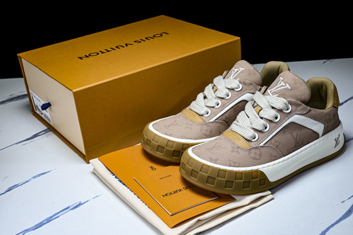 LOVT SNEAKER lv-609