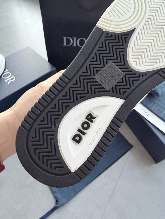DR B27 LOW-TOP SNEAKERS DR-198