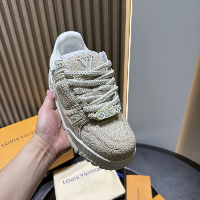 LOVT SNEAKER lv-299