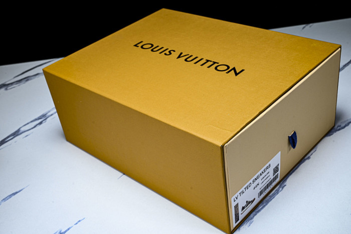 LOVT SNEAKER lv-619