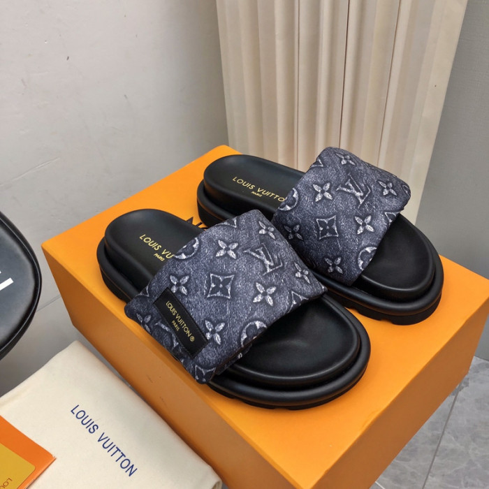 lovt sandal