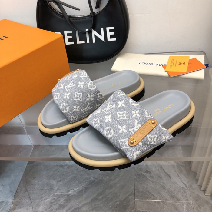 lovt sandal