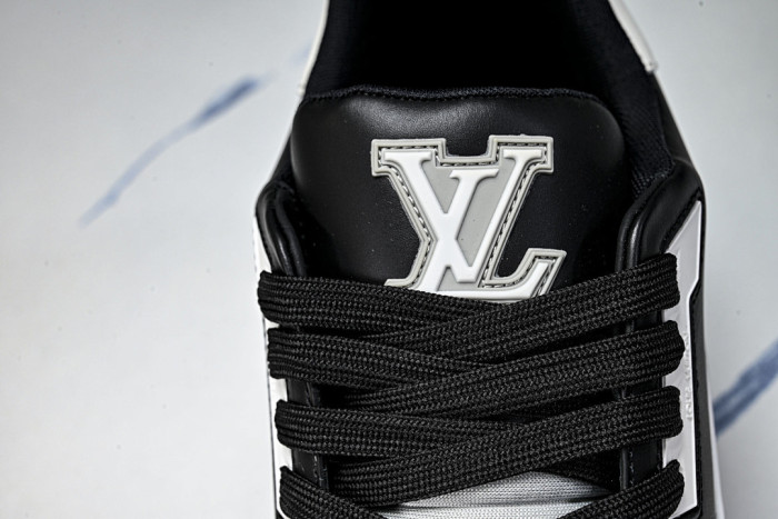 LOVT SNEAKER lv-585