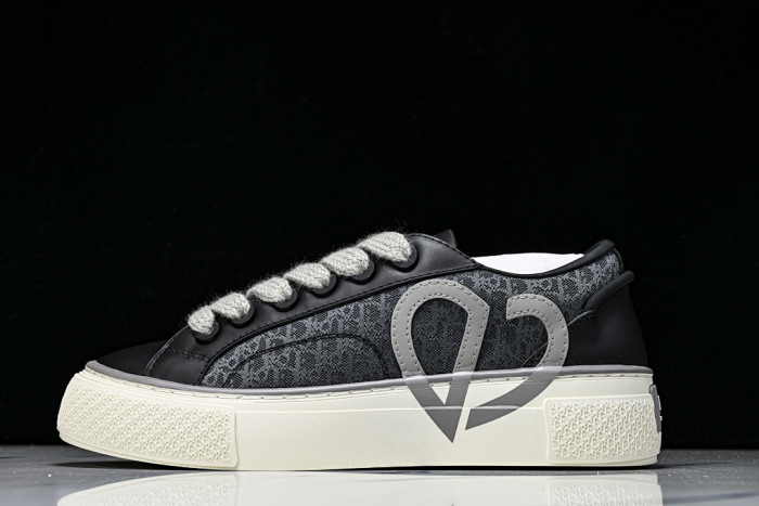 DR B33 LOW-TOP SNEAKERS DR-216