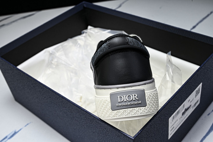 DR B33 LOW-TOP SNEAKERS DR-216